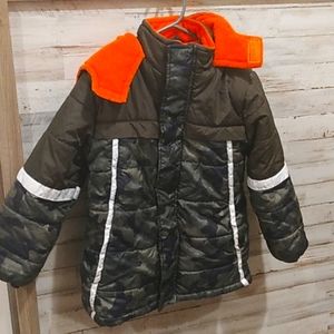 I extreme boys puffer jacket.    Box 254